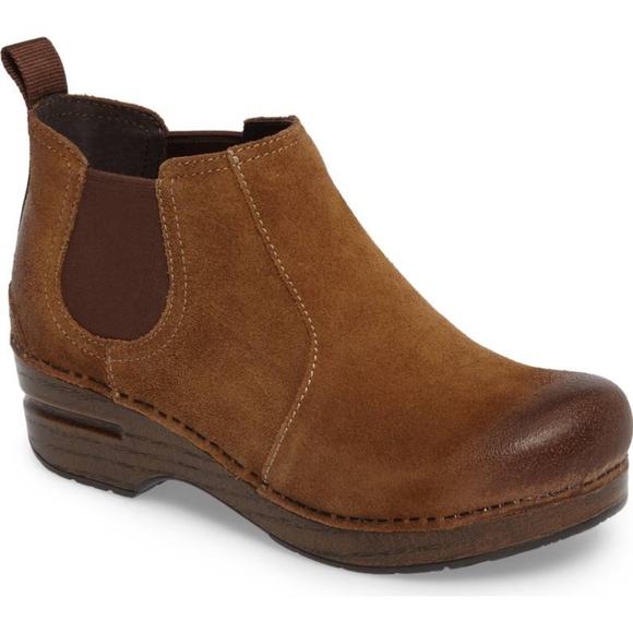 dansko frankie suede